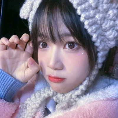 小个子女生，请放弃“马丁靴”吧！今年流行这3双，不累脚还显高